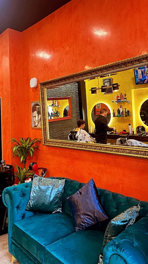 Zona de espera de Peluquería Men’s Torrelodones